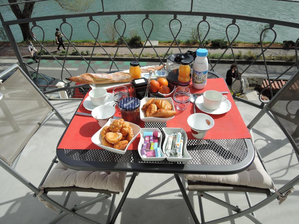 Les Pingouins De La Marne Bed & Breakfast Le Perreux-Sur-Marne Exterior photo