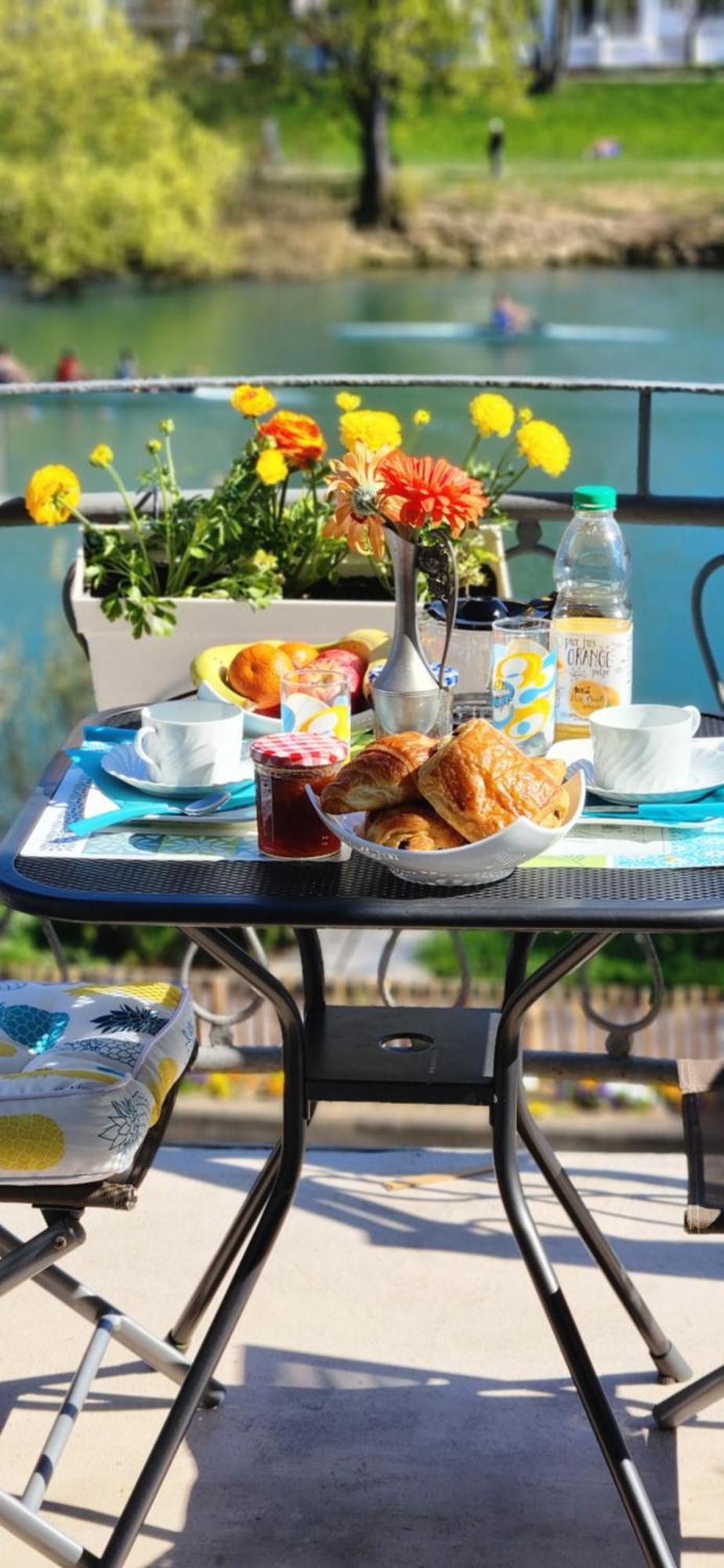 Les Pingouins De La Marne Bed & Breakfast Le Perreux-Sur-Marne Exterior photo
